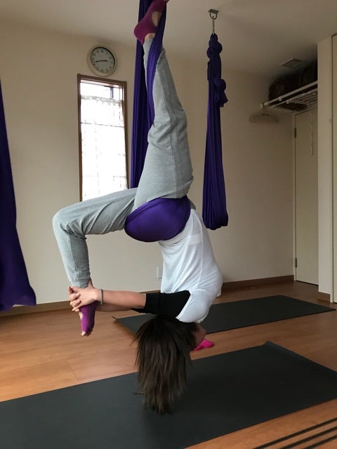 エアリアルヨガ Yoga Blooming （ブルーミング）